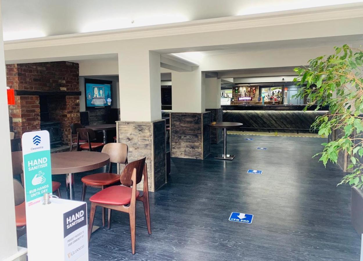 Fairways Lodge & Leisure Club Prestwich Exterior photo